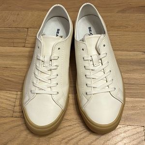 Seavees Wilder sneaker - excellent condition with box
